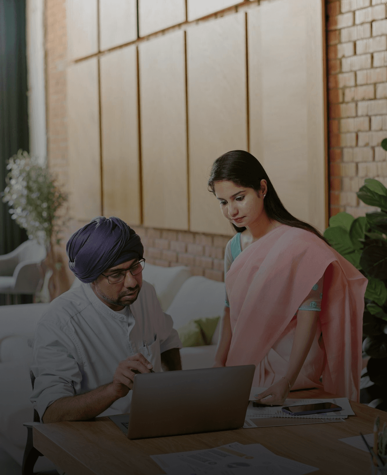 Padmodya designers in consultation with a client